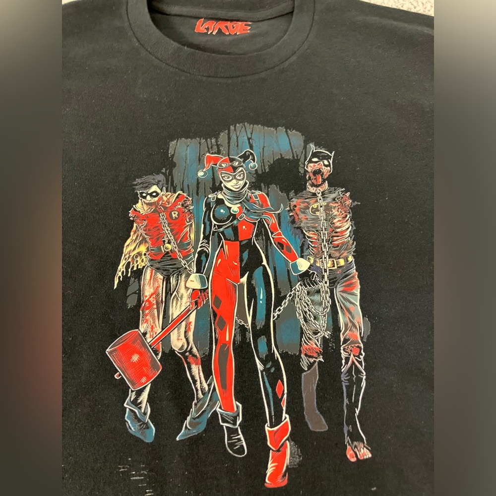 Harley Quinn Chain Leash Zombie Batman & Zombie Robin Black Tee